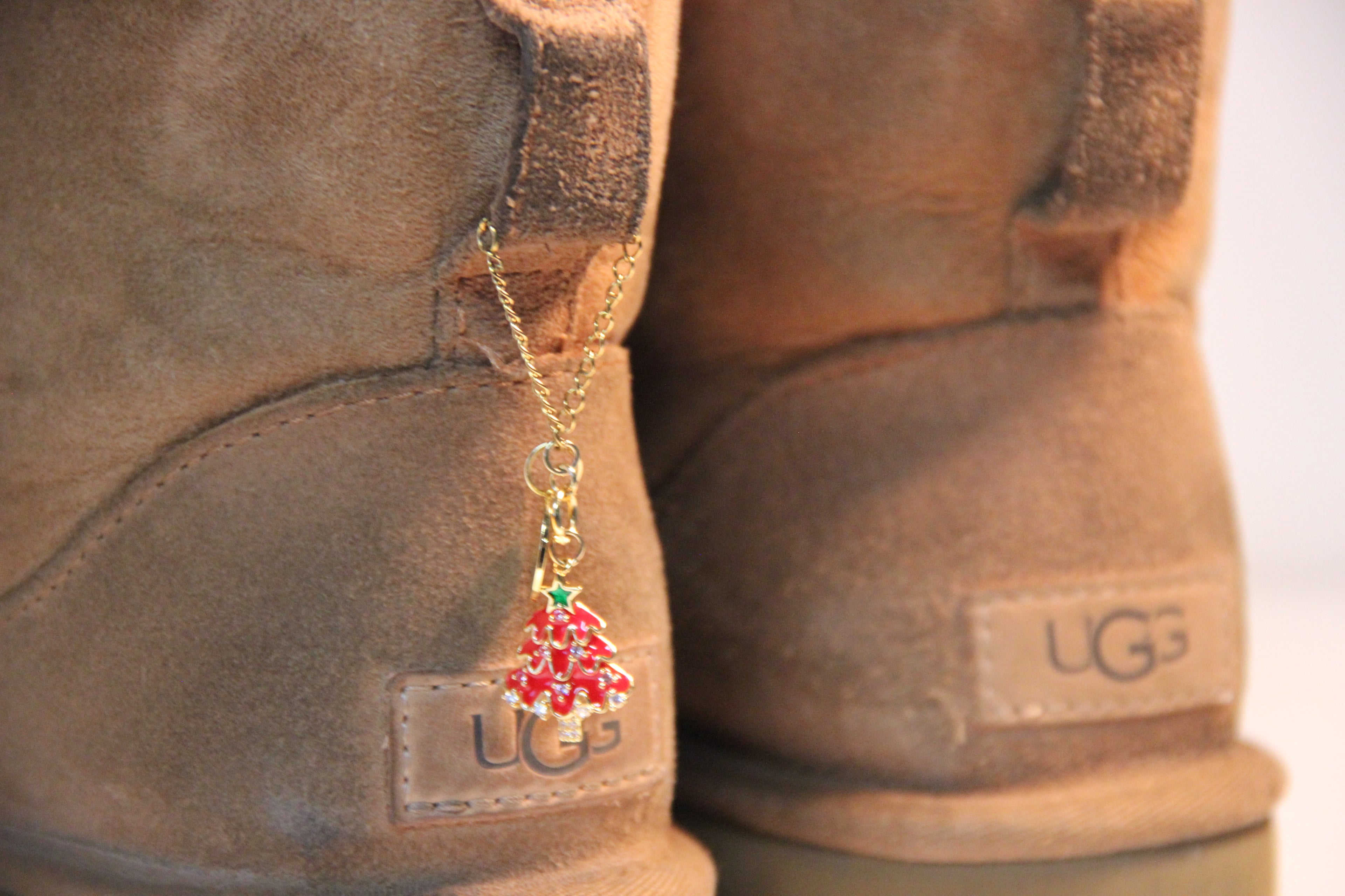 Minéva - Golden Christmas Charm